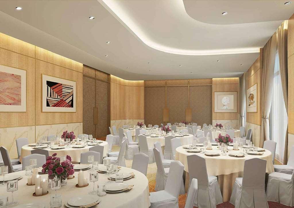 Embassy Suites By Hilton Doha Old Town Servizi foto