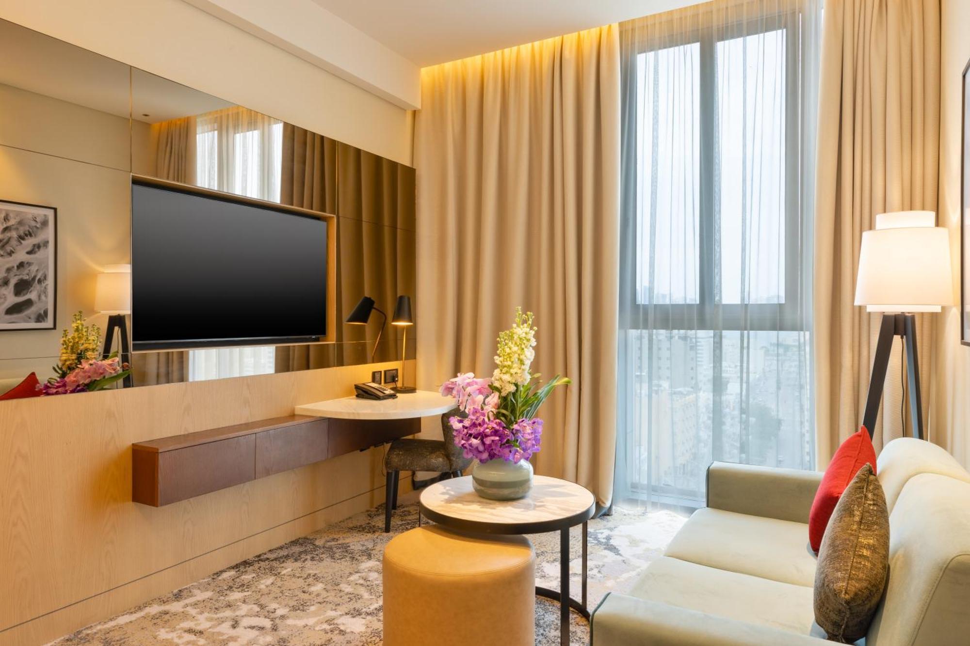 Embassy Suites By Hilton Doha Old Town Esterno foto