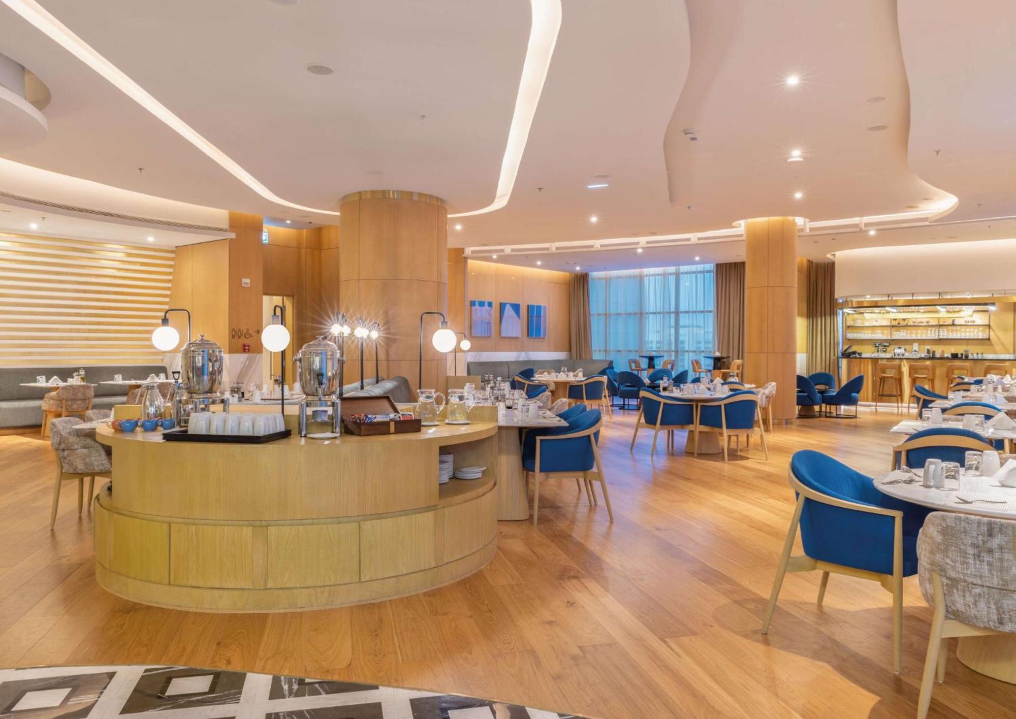 Embassy Suites By Hilton Doha Old Town Esterno foto
